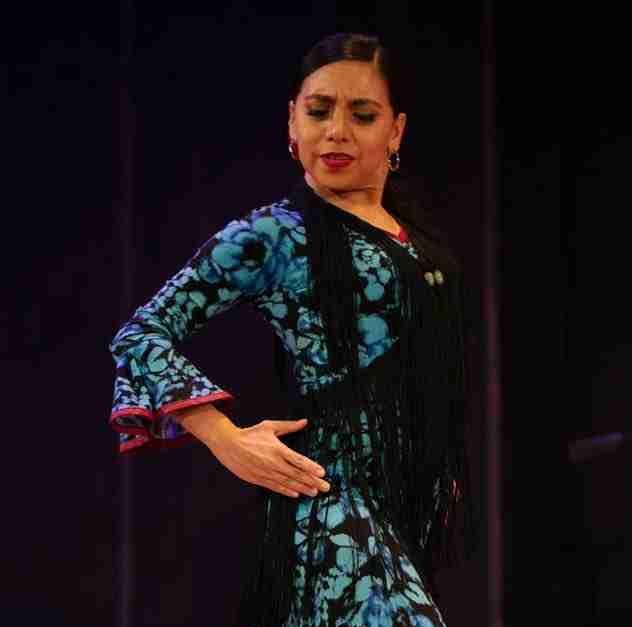Genevieve Obregón performing flamenco