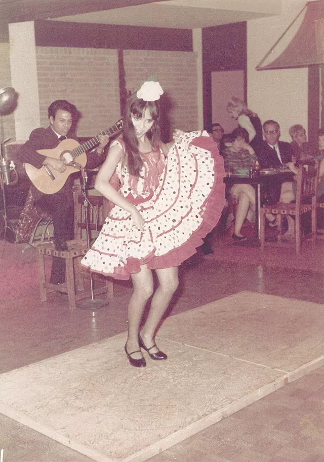 La Presy performing flamenco
