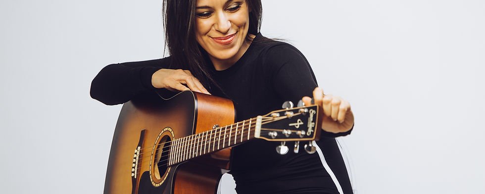 Stephanie Pedraza, flamenco singer and dancer