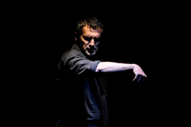Antonio Granjero performing flamenco