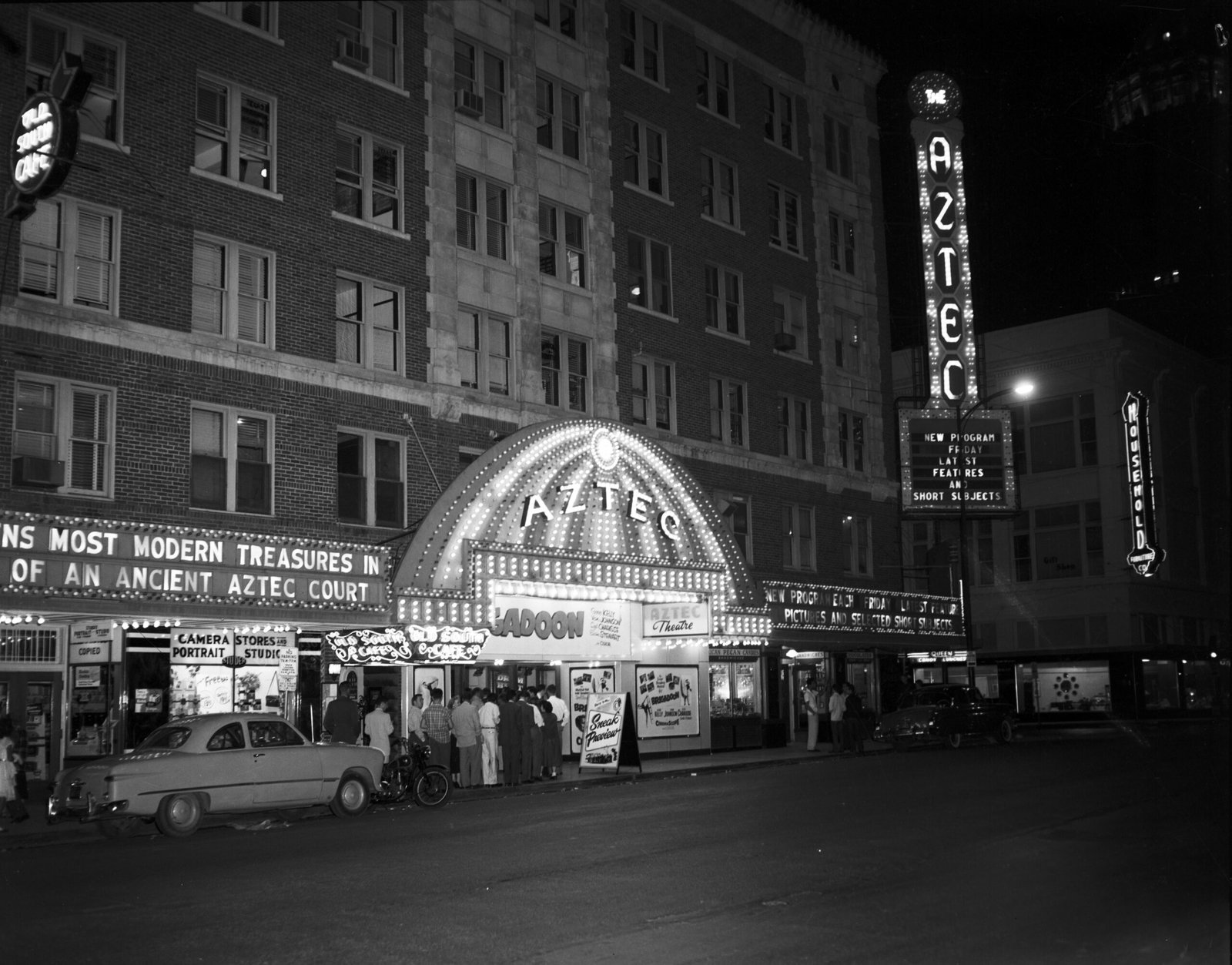 Historic Aztec Theatre in downtown San Antonio, 1954
