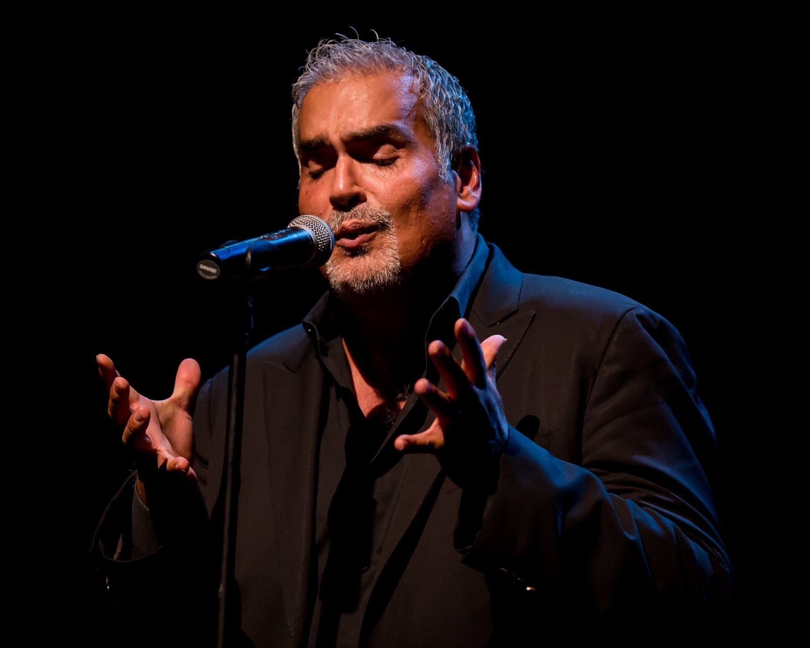 José Cortés Fernández singing flamenco